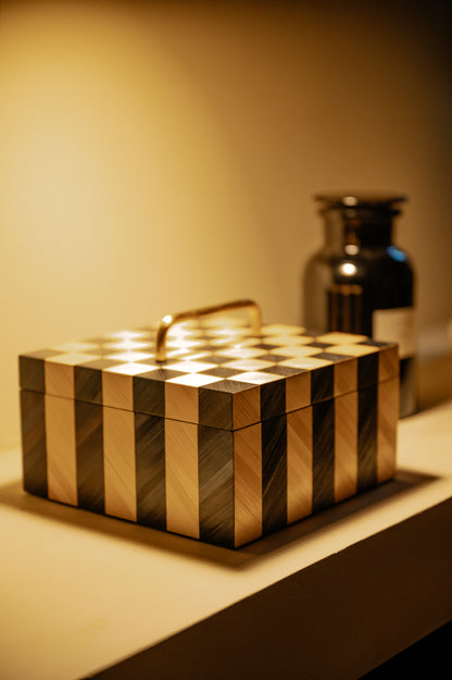 DECORATIVE BOX 01