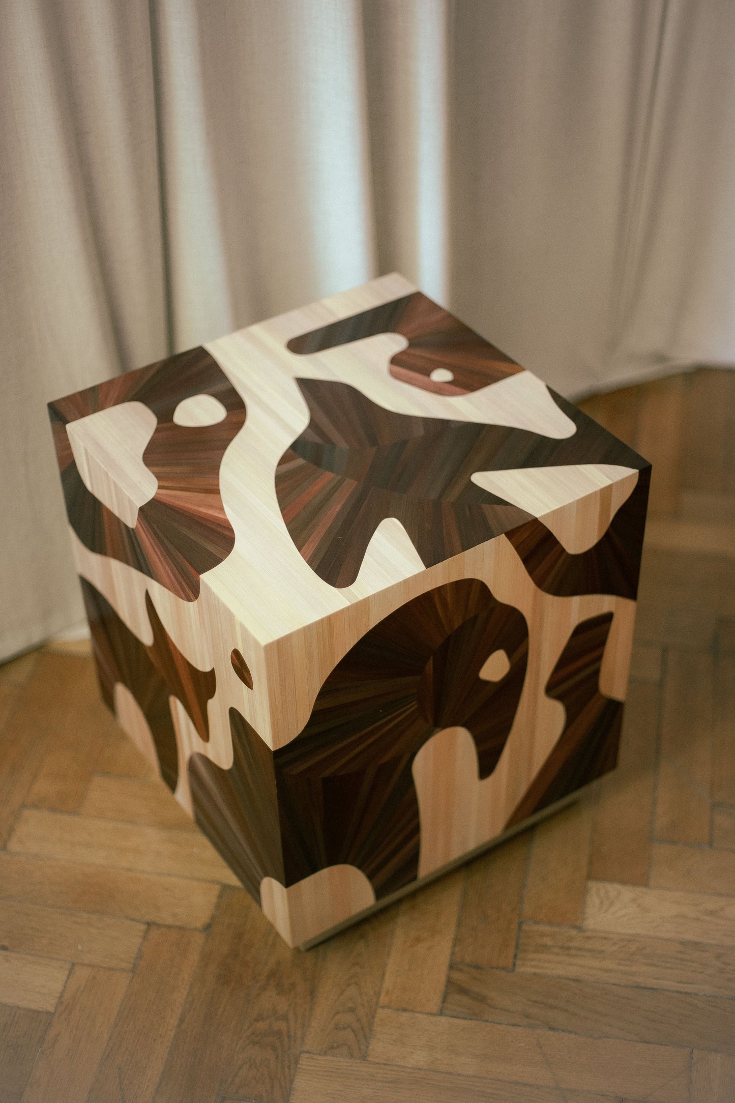 TOTEM SIDE TABLE